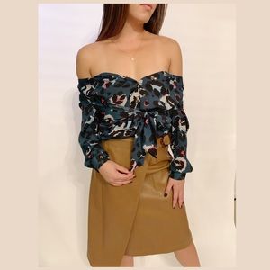 NWT Never Fully Dressed - Off the shoulder top